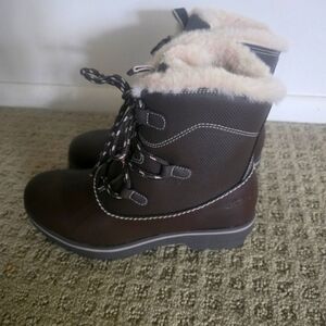 JBU Women's Brown Winter Boots Size 6